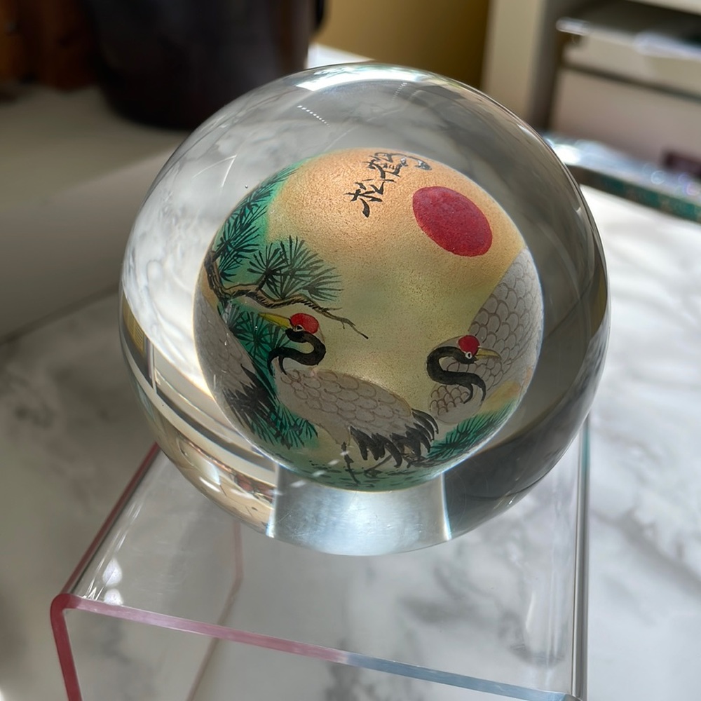 Vintage beautiful Chinese reverse painted crane motif globe - handmade